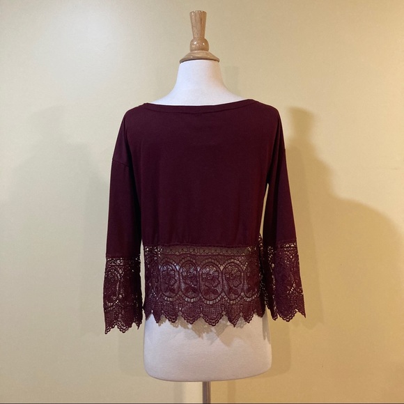 💥 SALE Lace Trim and Cuffs Cropped Scoop Neck Top Burgundy - Picture 5 of 5